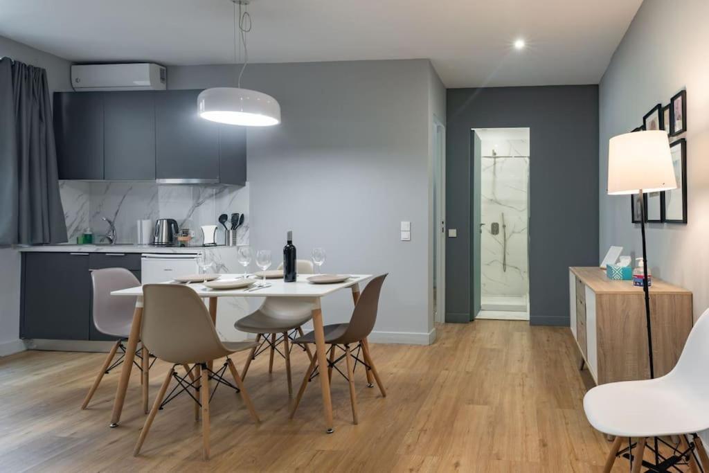 Modern, Quite 1-Bdr Apt 5 Min Walk To Acropolis Athen Exterior foto